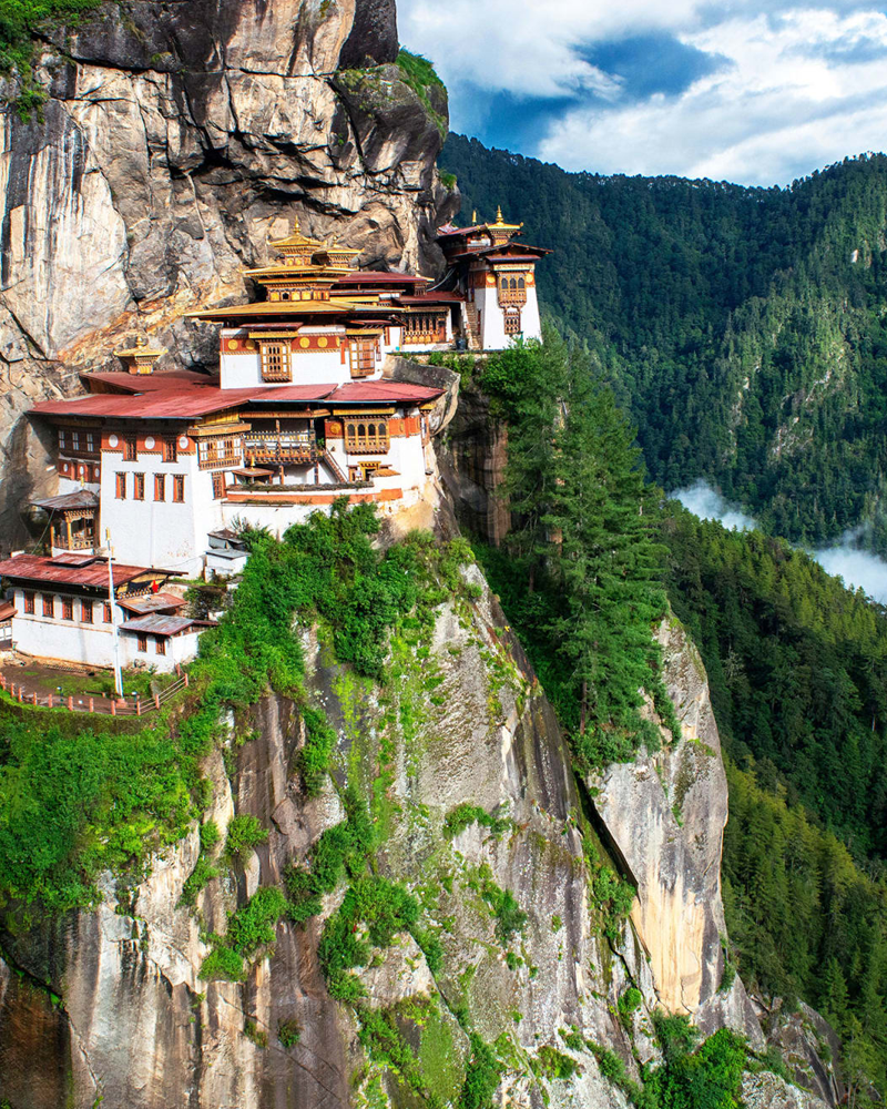 Wonders of Bhutan – 5 Nights / 6 Days